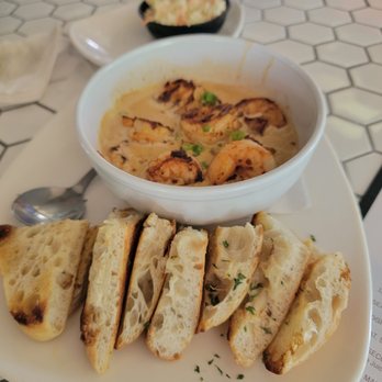 Moby Dicky's - Shrimp & Grits - Seafood Near Me - Hendersonville, Tennessee Moby Dicky's - Shrimp & Grits - Seafood Near Me - Hendersonville, Tennessee