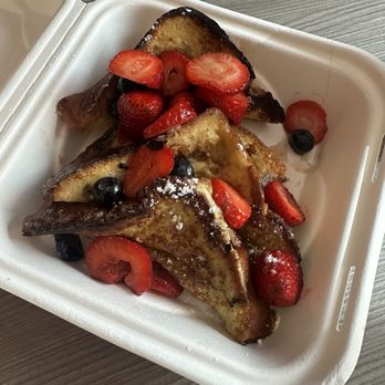 AC Hotel - Breakfast - Hotels Near Me - Sacramento, California