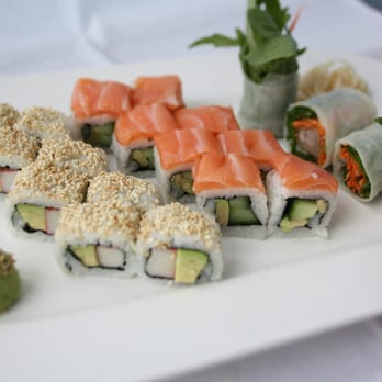 Sushi Masuta - Sushi Lucky Duck Box 20 Teile,
8 kl. Calif. Surimi Avocado, 8 kl. Calif. Gurke Avocado Lachs on top, 4 Simple NY Roll Ruccola Möhre Ente - Sushi Bars Near Me - Wedel, SH Sushi Masuta - Sushi Lucky Duck Box 20 Teile,
8 kl. Calif. Surimi Avocado, 8 kl. Calif. Gurke Avocado Lachs on top, 4 Simple NY Roll Ruccola Möhre Ente - Sushi Bars Near Me - Wedel, SH
