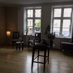 Beauty Avenue - Lovely waiting area.