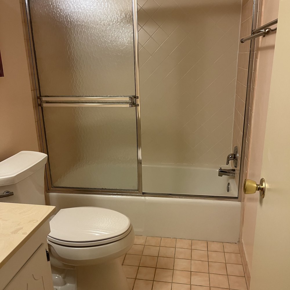 Precision Contracting & Remodeling - Tub/shower before - General Contractors Near Me - Lorton, Virginia