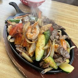 La Fiesta Brava - Steak, chicken, and shrimp fajitas !