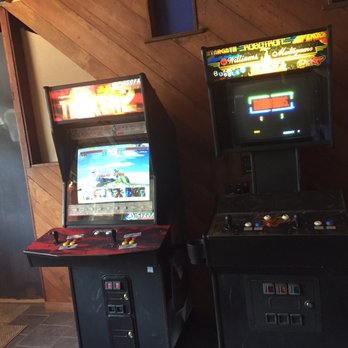 Play - Bars Near Me - Fairfield, Iowa Play - Bars Near Me - Fairfield, Iowa