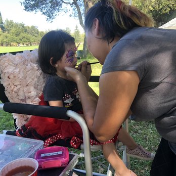 Sunflower Face Painting - Melissa was very patient with the kids - Face Painting Near Me