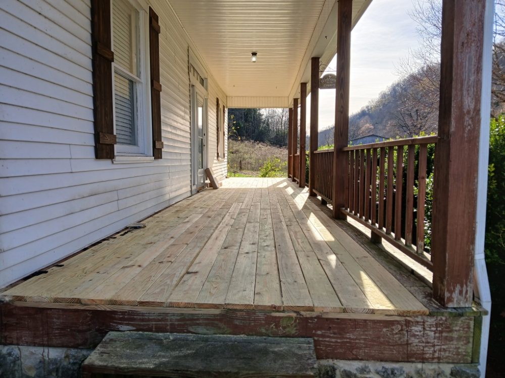 Slide of Ole Geezers Handyman Service