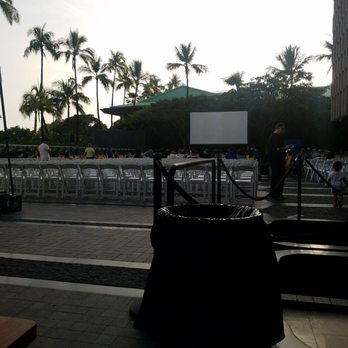 Courtyard Cinema - Outdoor Movies Near Me - Honolulu, Hawaii Courtyard Cinema - Outdoor Movies Near Me - Honolulu, Hawaii