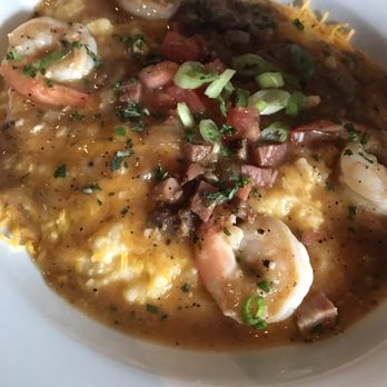 B Matthews Eatery - Shrimp & Grits - New American Near Me - Savannah, Georgia