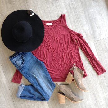 Plato's Closet - Used, Vintage & Consignment Near Me - Salem, Oregon