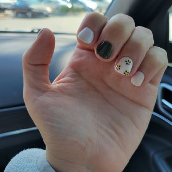 Nail Bar - Mountain View - Nail Salons Near Me - Mountain View, California