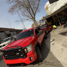 Exterior outside entrance of Q’s Quality Towing Exterior outside entrance of Q’s Quality Towing