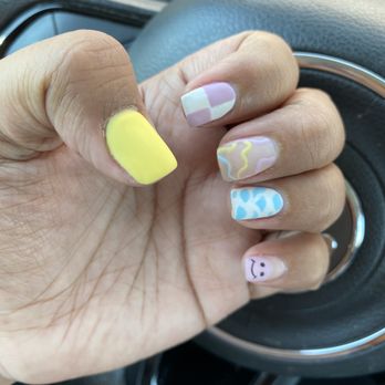 Tipsy Nails spa - the look done on my nails ! - Nail Salons Near Me - Long Beach, California