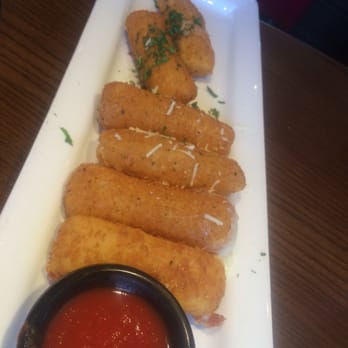 TGI Fridays - American Near Me - Maple Grove, Minnesota