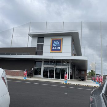 ALDI - Storefront - Grocery Near Me - Philadelphia, Pennsylvania