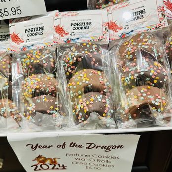 Diamond Head Chocolate Company - Decorated Fortune Cookies. - Chocolatiers & Shops Near Me - Honolulu, Hawaii