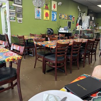 Bertha's Kitchen - empty tables and chairs in a restaurant - Mexican Near Me - Wauchula, Florida Bertha's Kitchen - empty tables and chairs in a restaurant - Mexican Near Me - Wauchula, Florida