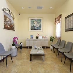DO DENTISTRY - Waiting room
