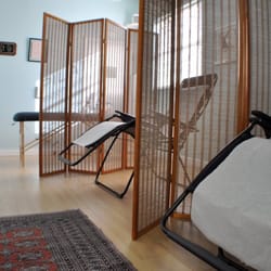 MIA Acupuncture and Massage - A community acupuncture clinic offering affordable acupuncture and Chinese herbs in a very welcoming environment
