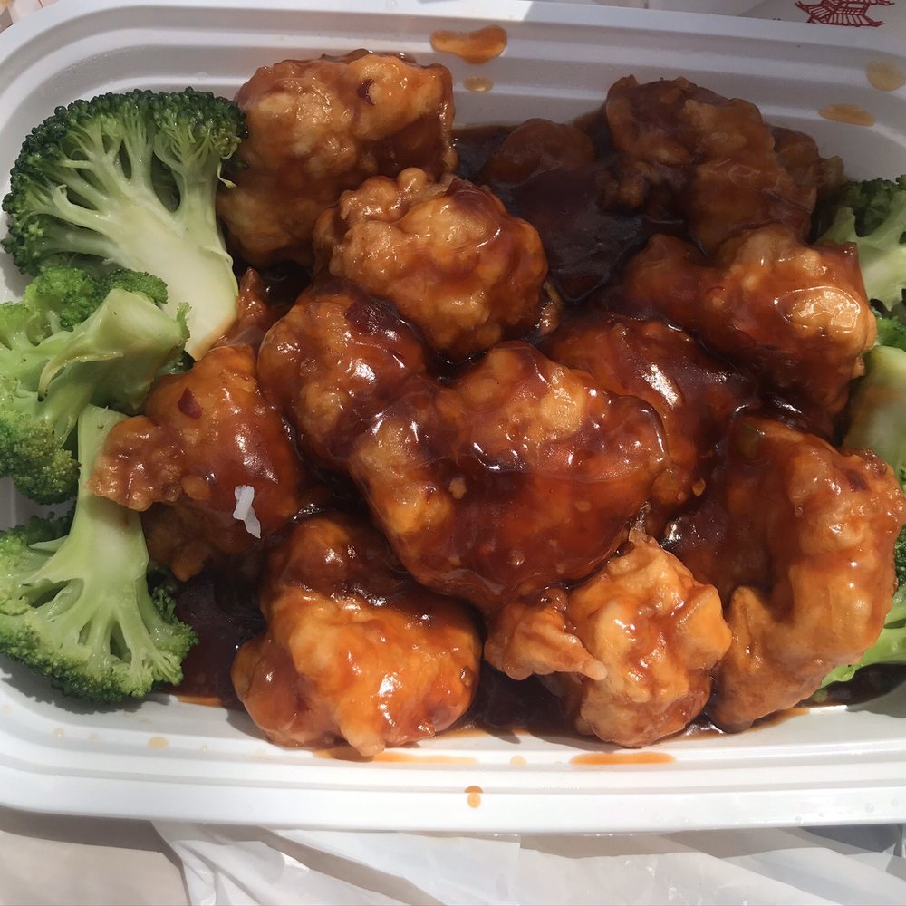 China Wok - chicken and broccoli in sauce - Chinese Near Me - Plainfield, Indiana
