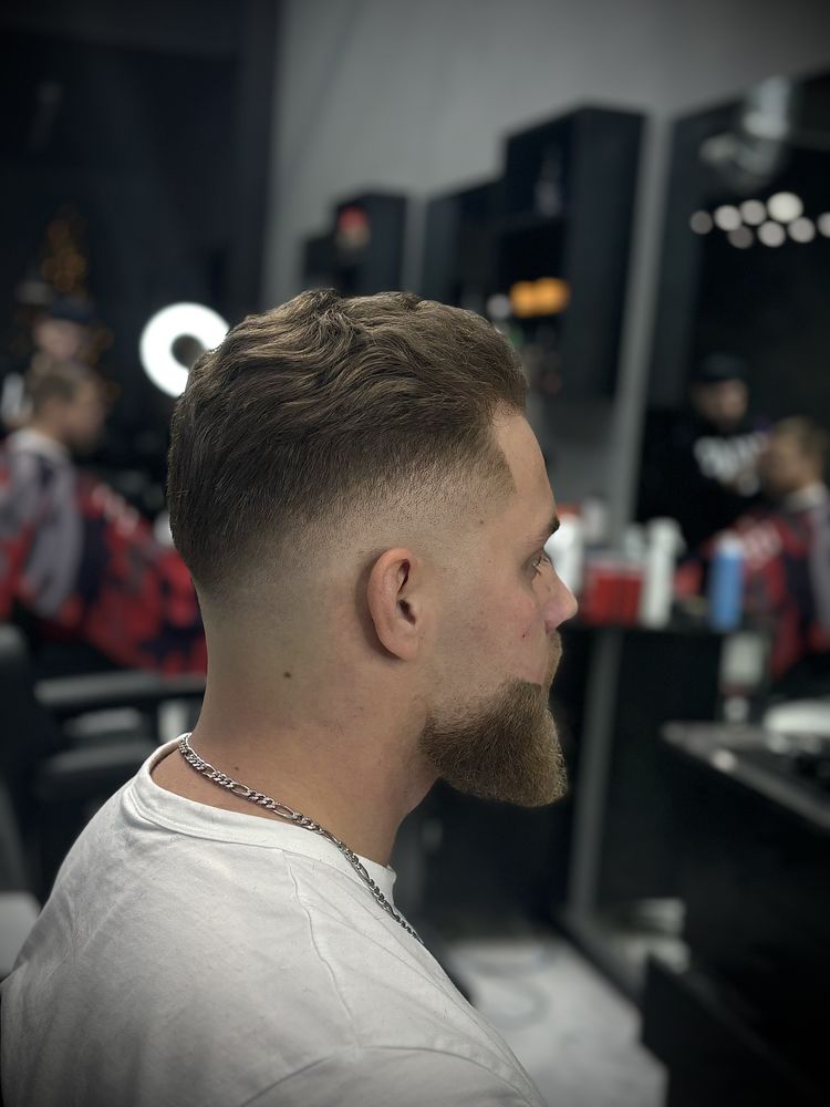 Levelz Barbershop Logo
