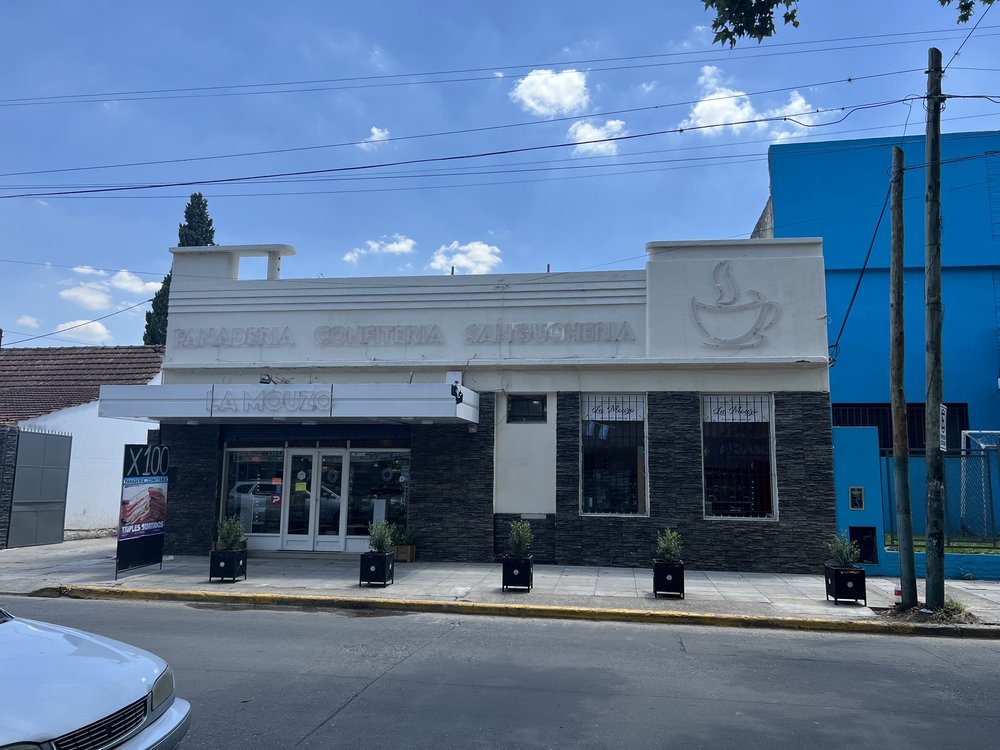 LA MOUZO 10 Photos Santiago Bynnon 2233, José Marmol