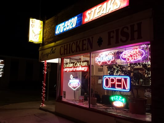 Golden Chicken by null