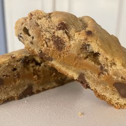 Dudley Baking Company - Chocolate Chip Caramel Cookies