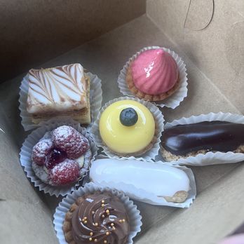 Pascal & Cathy Bakery - Bakeries Near Me - Pompano Beach, Florida