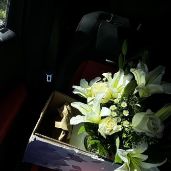 Lisa's Flower Shop  - Florists Near Me - San Jose, California
