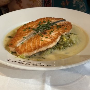 Le Procope - Salmon over sautéed leeks - French Near Me - Paris, 75