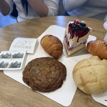 Joy Cakes Co - Chocolate chip cookie, chocolate salt bread, cinnamon salt bread, berry slice cake and bunny cream bread - Patisserie/Cake Shop Near Me - Artesia, California Joy Cakes Co - Chocolate chip cookie, chocolate salt bread, cinnamon salt bread, berry slice cake and bunny cream bread - Patisserie/Cake Shop Near Me - Artesia, California