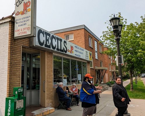 Cecil's by null