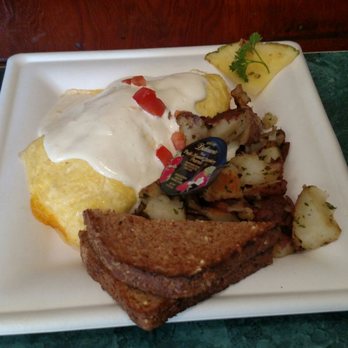 Egghead's Restaurant - Garlic and crab omelette is awesome - Breakfast & Brunch Near Me - Fort Bragg, California Egghead's Restaurant - Garlic and crab omelette is awesome - Breakfast & Brunch Near Me - Fort Bragg, California