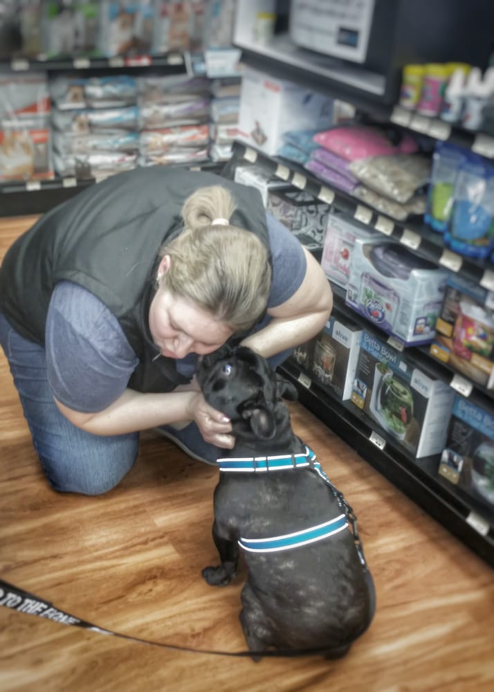 Pet Valu Image