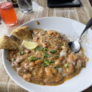 Another Broken Egg Cafe - Shrimp and Grits - Cafes Near Me - Memphis, Tennessee Another Broken Egg Cafe - Shrimp and Grits - Cafes Near Me - Memphis, Tennessee