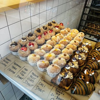 Supermoon Bakehouse - Bakeries Near Me - New York, New York