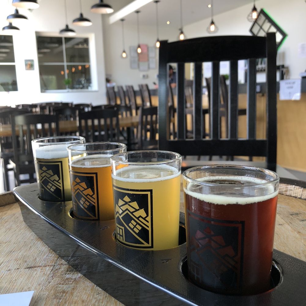 Weird Window Brewing - Lager heavy beer flight - Breweries Near Me - South Burlington, Vermont Weird Window Brewing - Lager heavy beer flight - Breweries Near Me - South Burlington, Vermont