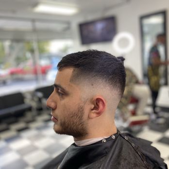 Wrist Work Cuts - Barbers Near Me - Westchester, Illinois Wrist Work Cuts - Barbers Near Me - Westchester, Illinois