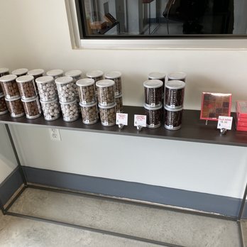 Frederic Loraschi Chocolate - Chocolatiers & Shops Near Me - Harrisburg, Pennsylvania