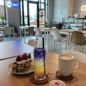 Onit Cafe - Strawberry cream cheese croffle, passion fruit ade, honey oat latte and a strawberry milk macaroon - Coffee & Tea Near Me - Federal Way, Washington