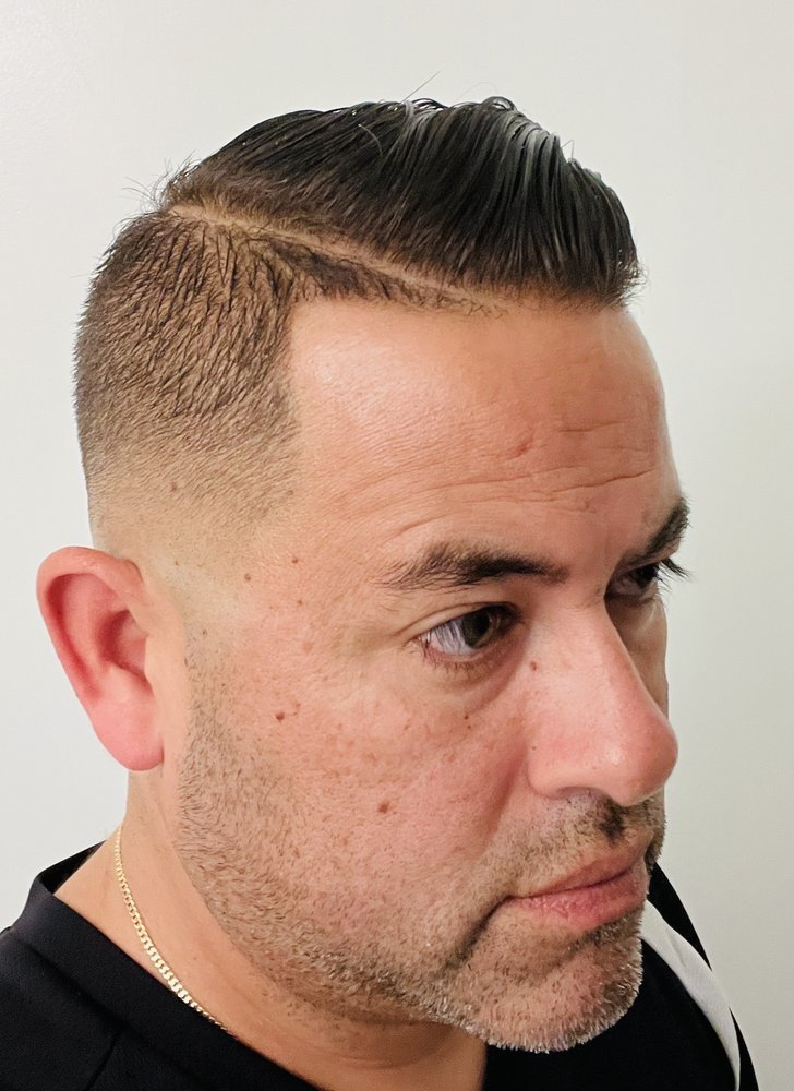 Landell's Barbershop Logo