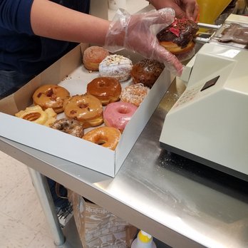Early Bird Donuts - pick your own fillings - Donuts Near Me - Durham, North Carolina