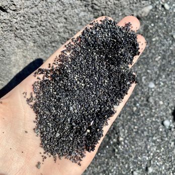 Punalu'u Black Sand beach - Beaches Near Me Punalu'u Black Sand beach - Beaches Near Me