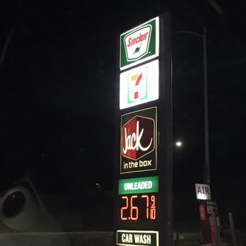 7-Eleven - a gas station at night - Convenience Stores Near Me - Las Vegas, Nevada