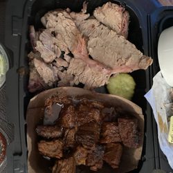 Black Hog BBQ - Beef brisket and Arkansas burnt ends
