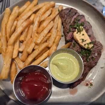Alder & Ash - Steak frites - Cocktail Bars Near Me - Seattle, Washington