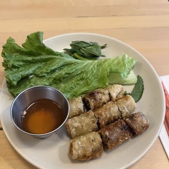 Banh - Crispy pork egg rolls - Vietnamese Near Me - New York, New York