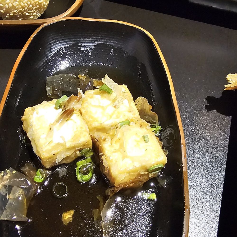 Let's Sushi - Sushi Bars Near Me - Wexford, Pennsylvania
