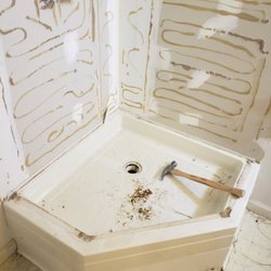 The Handy Tradesmen - Shower demo