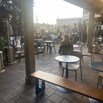 Boccaccio's Restaurant - Entrance - Italian Near Me - Westlake Village, California