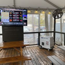 Tumble 22 - Heated patio with large TVs